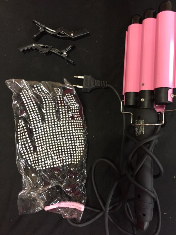 Photo 1 of Women's Pink Hair Curler