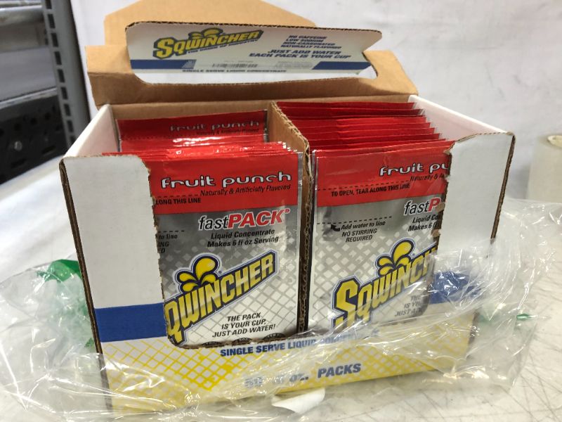 Photo 3 of Sqwincher 015305-FP Fast Pack Liquid Concentrate Packet 50.06oz packs