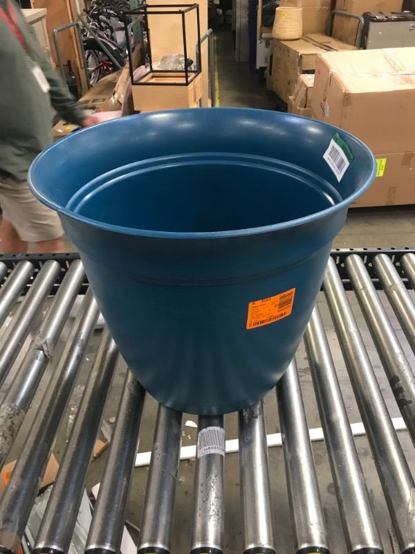 Photo 2 of Belle 20 in. Dia. Peacock Blue Plastic Planter with Attached Saucer DIRTY
