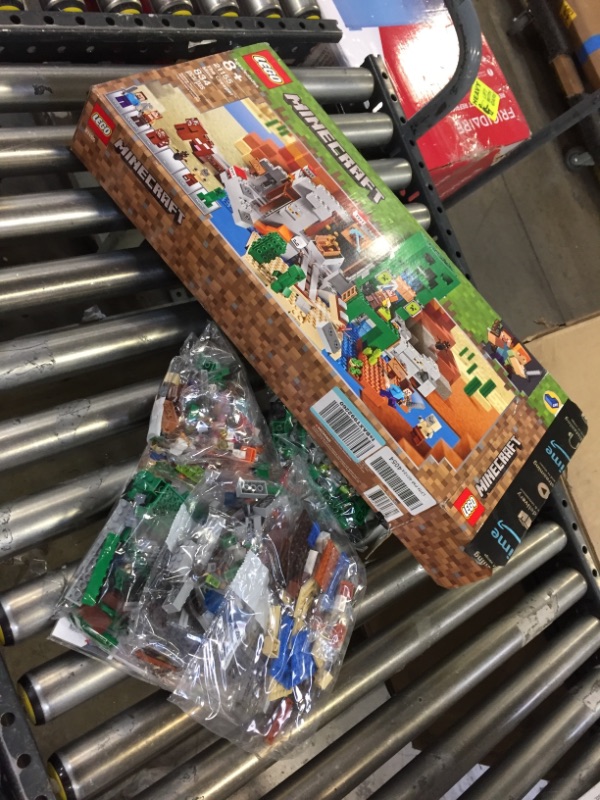 Photo 2 of LEGO Minecraft The Creeper Mine 21155 Building Kit (834 Pieces)