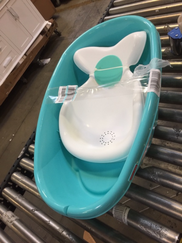 Photo 2 of Fisher-price Whale of A Tub