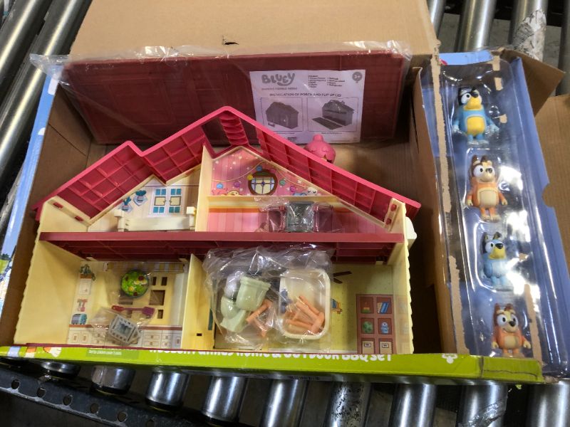 Photo 2 of Bluey Mega Bundle Home, BBQ Playset, and 4 Figures | Amazon Exclusive
