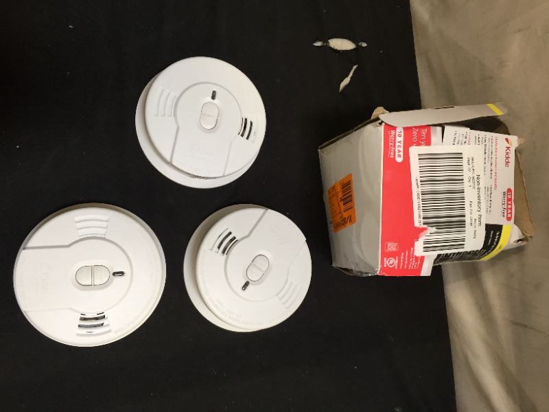 Photo 1 of Kidde
Firex Smoke Detector, Hardwired with 9-Volt Battery Backup & Front-Load Battery Door, Smoke Alarm, 3 pack 