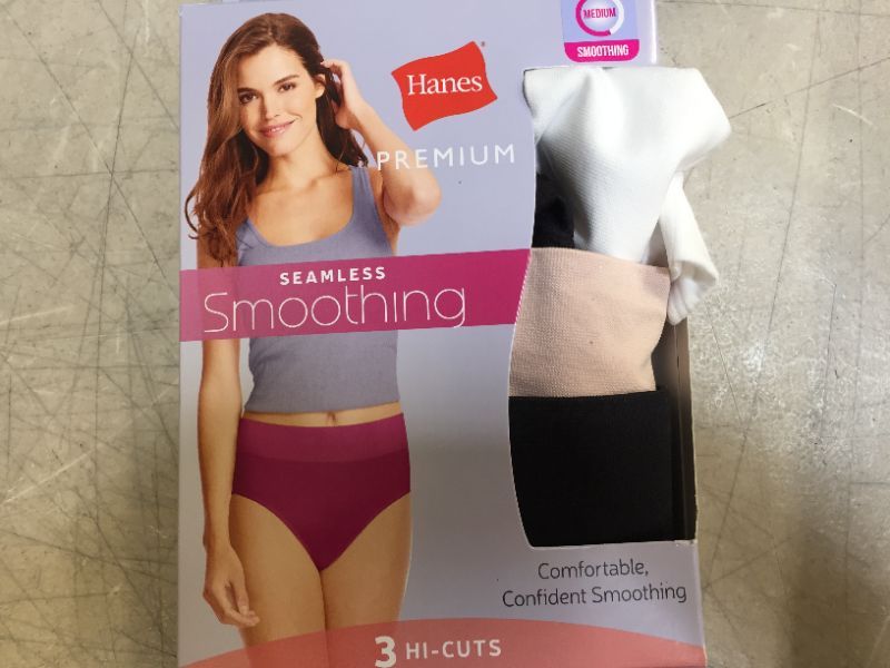 Photo 1 of Hanes Premium Women's Smoothing Seamless 3pk High Cut Briefs XL