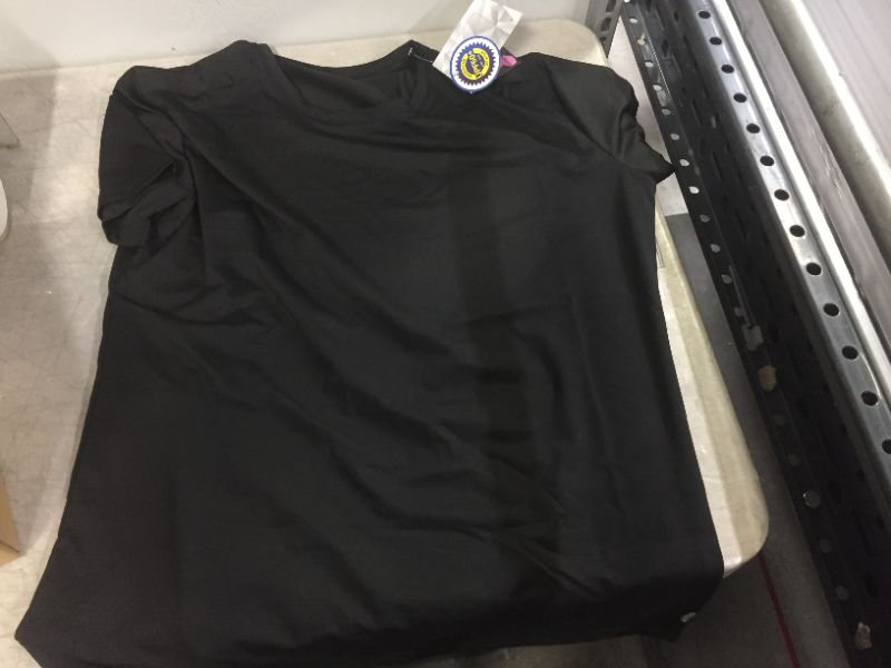 Photo 1 of generic black shirt 2 pack 2XL