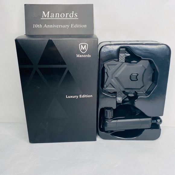 Photo 1 of   MANORDS Phone Holder for Car---GENERIC BRAND