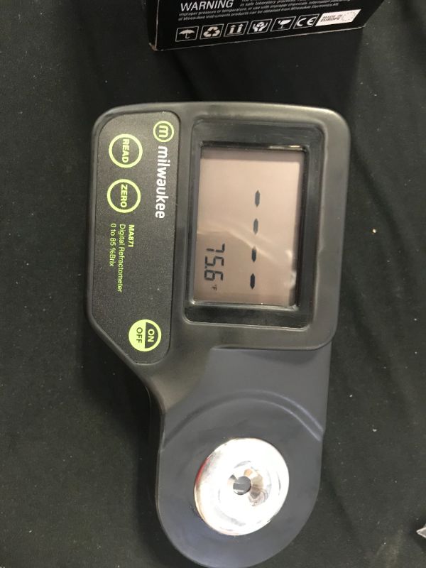 Photo 2 of Milwaukee MA871 digital sucrose refractometer---generic brand