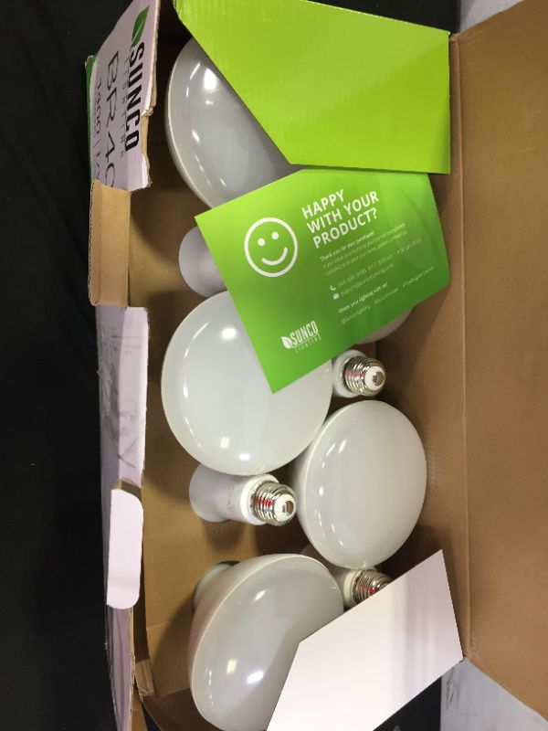 Photo 1 of PACK OF LIGHT BULBS