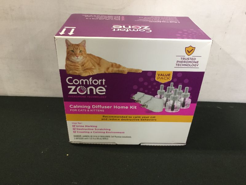 Photo 2 of 3 Diffusers Plus 6 Refills | Comfort Zone Cat Calming Kit (Value Pack) for a Calm Home | Veterinarian Recommend | De-Stress Your Cat and Reduce Spraying, Scratching, & Other Problematic Behaviors