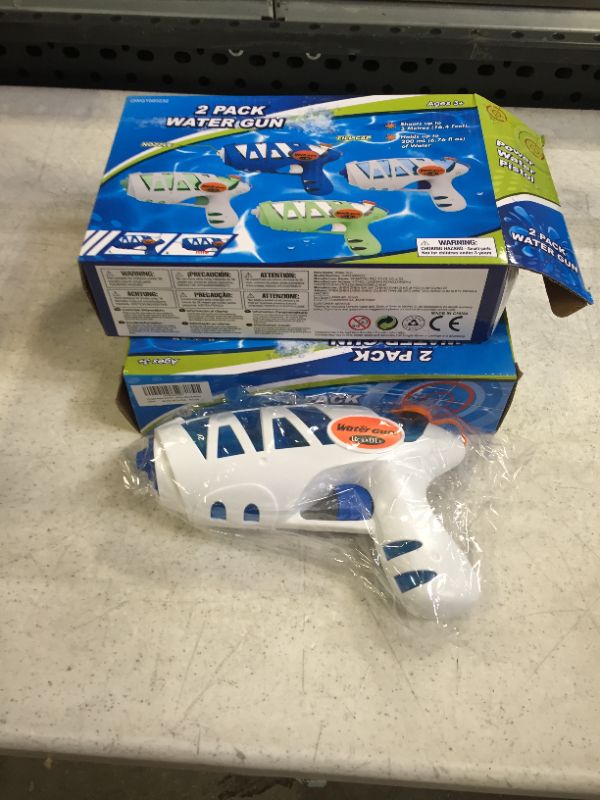 Photo 1 of 4 pack squirt guns