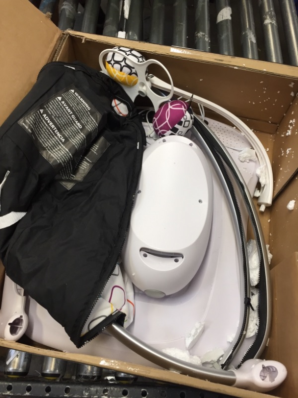 Photo 1 of mamaRoo4 infant seat