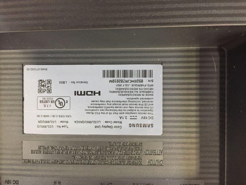 Photo 3 of DOES NOT TURN ON, UJ59 Series U32J590UQN 32" LED 4K UHD FreeSync Monitor (DisplayPort, HDMI)