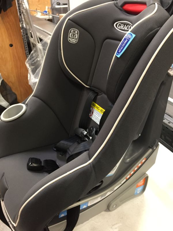 Photo 4 of Graco Convertible Car Seat - Glacier