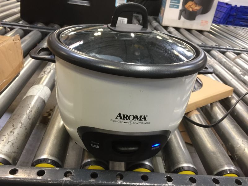 Photo 2 of Aroma Housewares 14-Cup (Cooked) (7-Cup UNCOOKED) Pot Style Rice Cooker and Food Steamer (ARC-747-1NG)