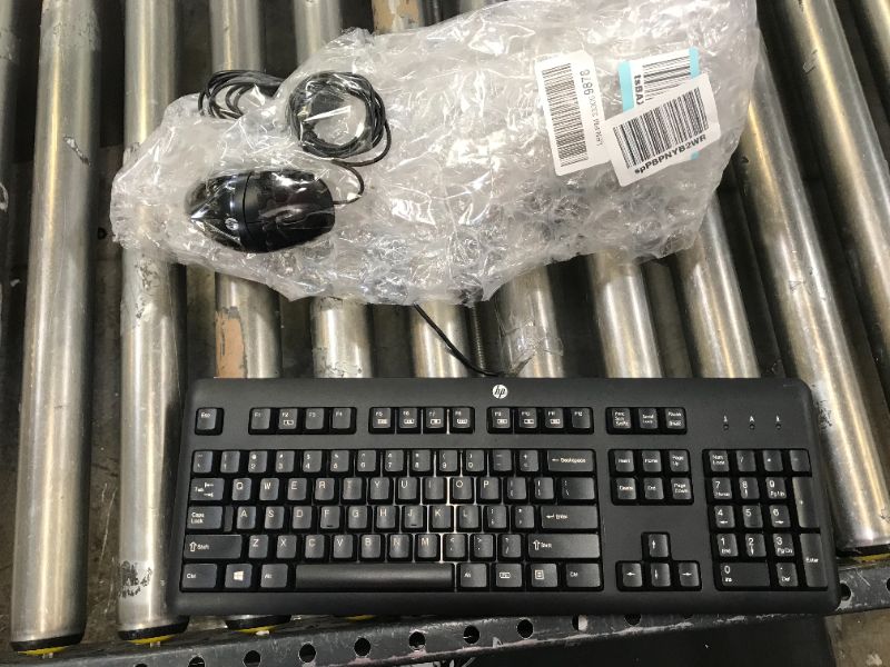 Photo 2 of HP Keyboard and Mouse Set 