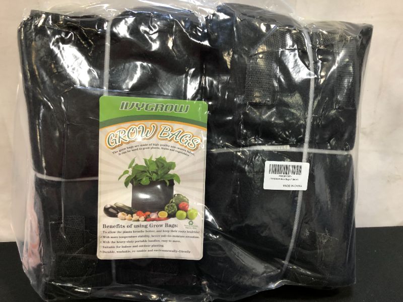 Photo 1 of 7gallon grown bags with handles ---black 