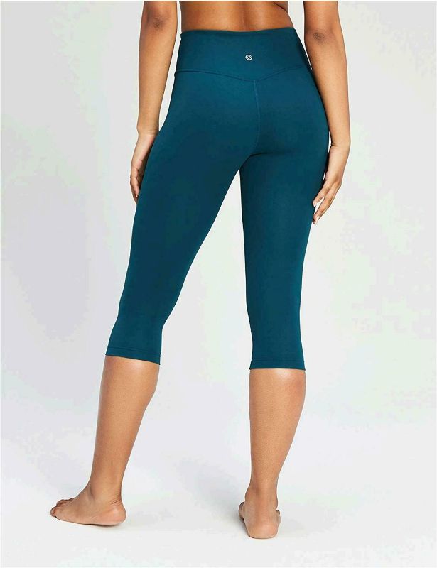 Photo 1 of Core 10 Women's Spectrum Yoga High Waist Capri Legging - Marine Size Medium 6h
