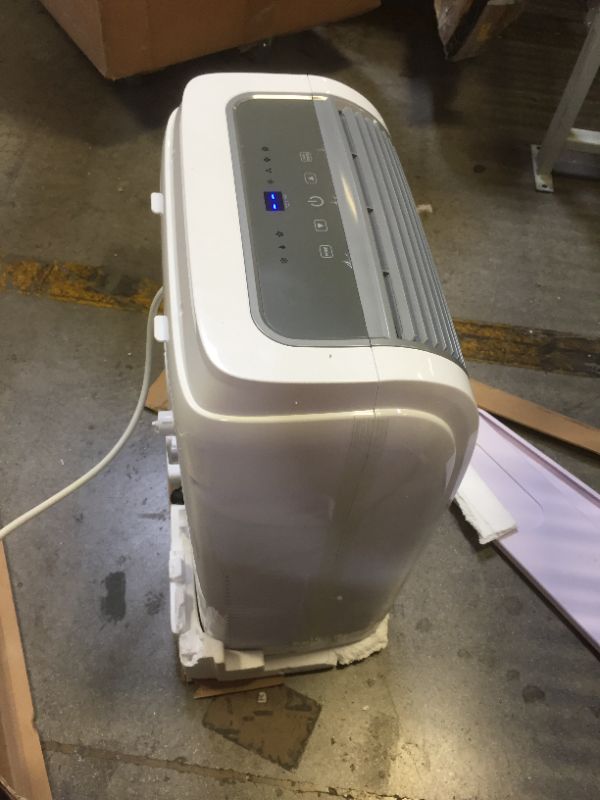 Photo 2 of BLACKDECKER 8000 BTU Portable Air Conditioner