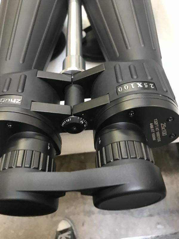 Photo 3 of Zhumell 20x80 Giant Astronomical Binoculars