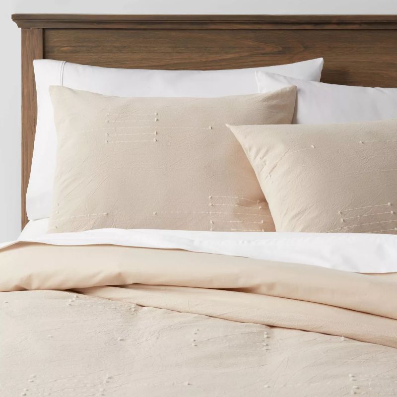 Photo 1 of Clipped Linework Duvet Set - Threshold™
