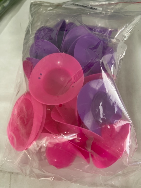 Photo 1 of PLASTIC TOY HATS 20 PACK