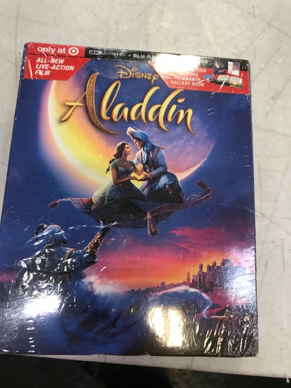 Photo 2 of Aladdin Live Action 2019 Limited Edition(4K Ultra/Blu-Ray/Digital) with Filmmaker Gallery Book
