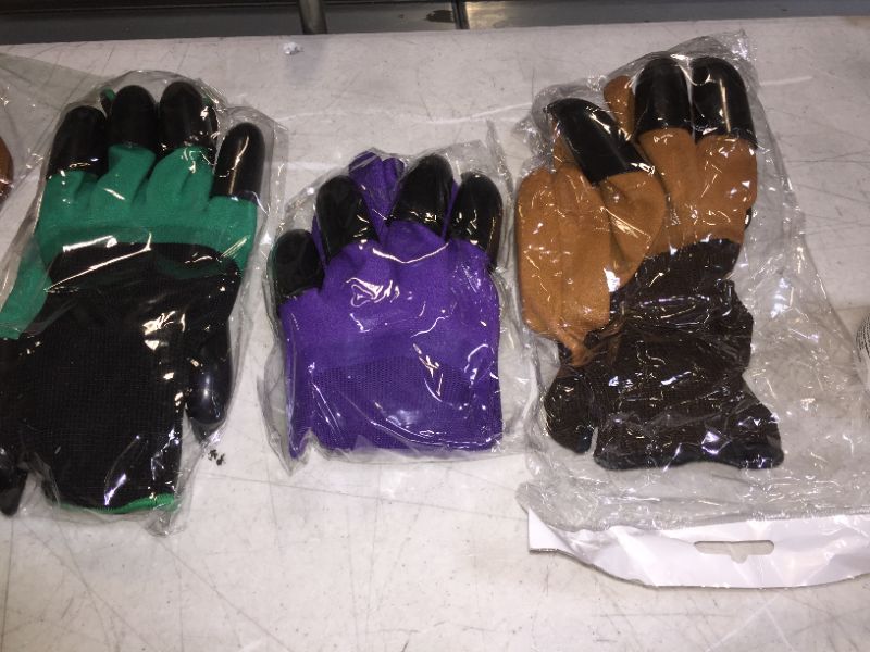 Photo 2 of AIRMARCH 3 PACK GRTEWEN PURPLE BROWN GARDENING GLOVES WITH CLAWS