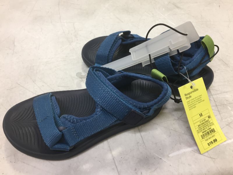 Photo 2 of Kids' Ankle Strap Everest Sandals - All In Motion
size 13