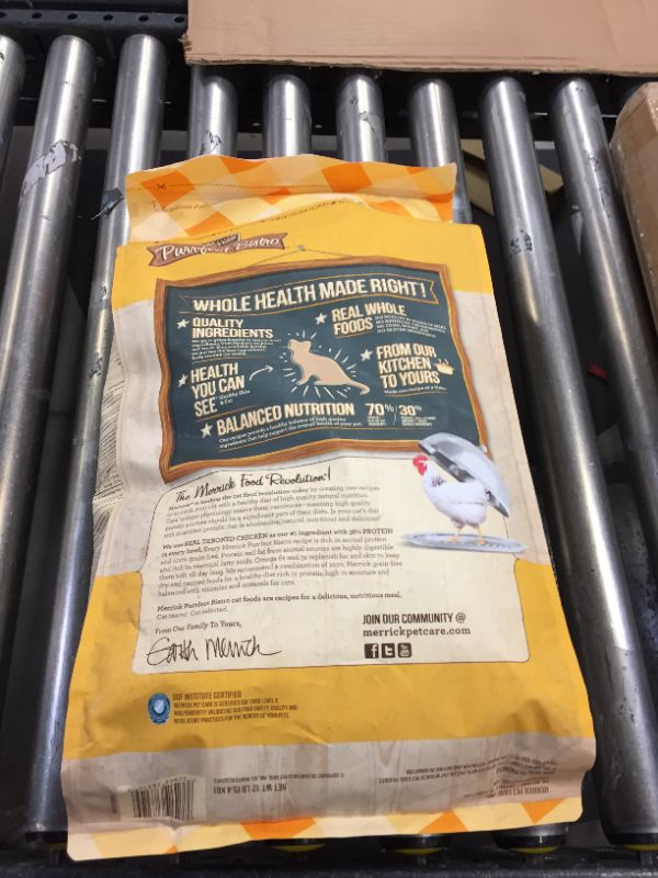 Photo 2 of (EXP 11/2022)  Merrick Purrfect Bistro Grain-Free with Real Chicken + Sweet Potato Dry Cat Food