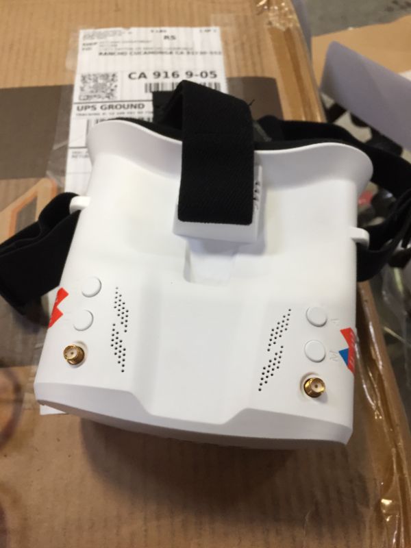 Photo 1 of EMAX EZ Pilot Beginner Indoor FPV Racing Drone with 600TVL CMOS Camera 37CH 25mW RC Quadcopter RTF - One Battery
