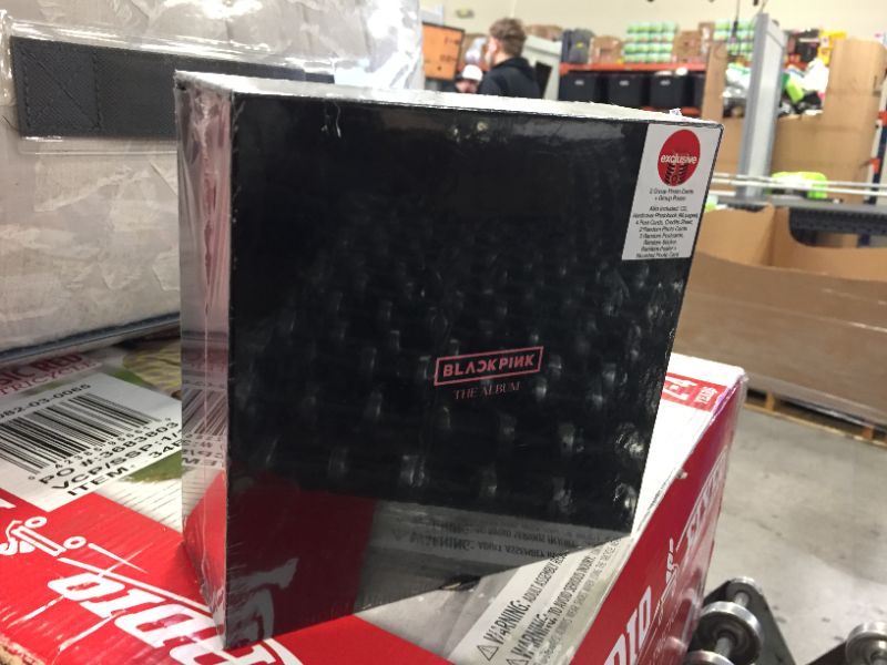 Photo 2 of BLACKPINK - THE ALBUM (CD Boxset Version 3) (Target Exclusive, CD)
