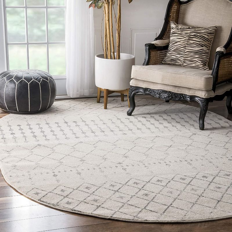 Photo 1 of 
Blythe Modern Moroccan Trellis Gray 4 ft. x 6 ft. Oval Rug
