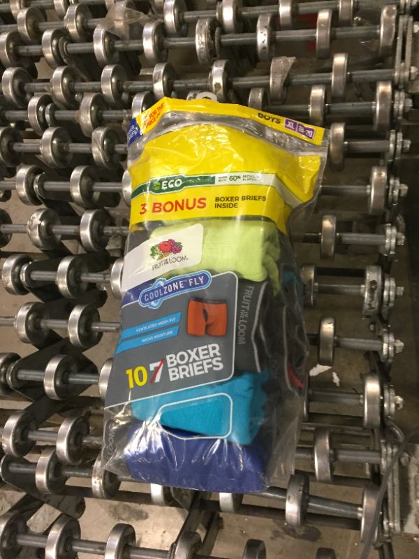 Photo 2 of Fruit Of The Loom Boys' Bonus Pack 7 Boxer Briefs - Colors Vary XL
