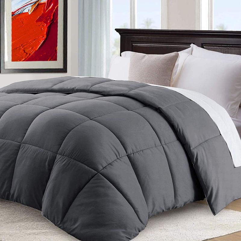 Photo 1 of CHOPINMOON All Season California King Comforter Cooling Quilted Down Alternative Duvet Insert with 8 Corner Tabs,Luxury,Fluffy,Grey,90 x 102 inches
