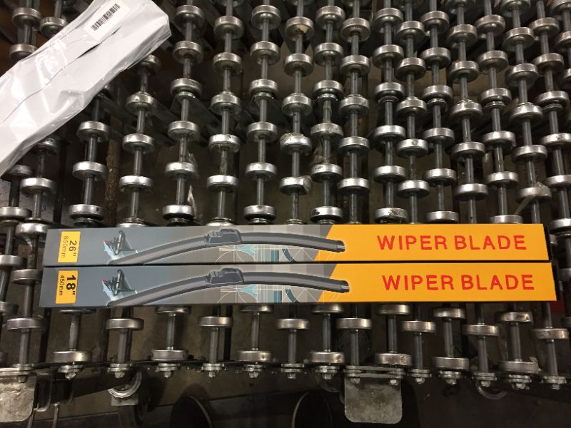 Photo 3 of 18 inch and 26 inch generic wiper blade bundle 