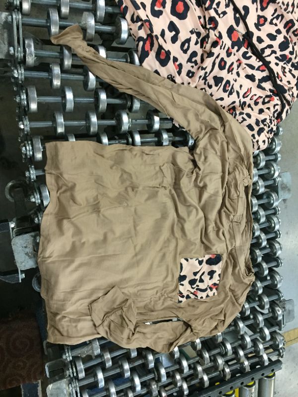 Photo 1 of Women's t shirt and pants pack size small