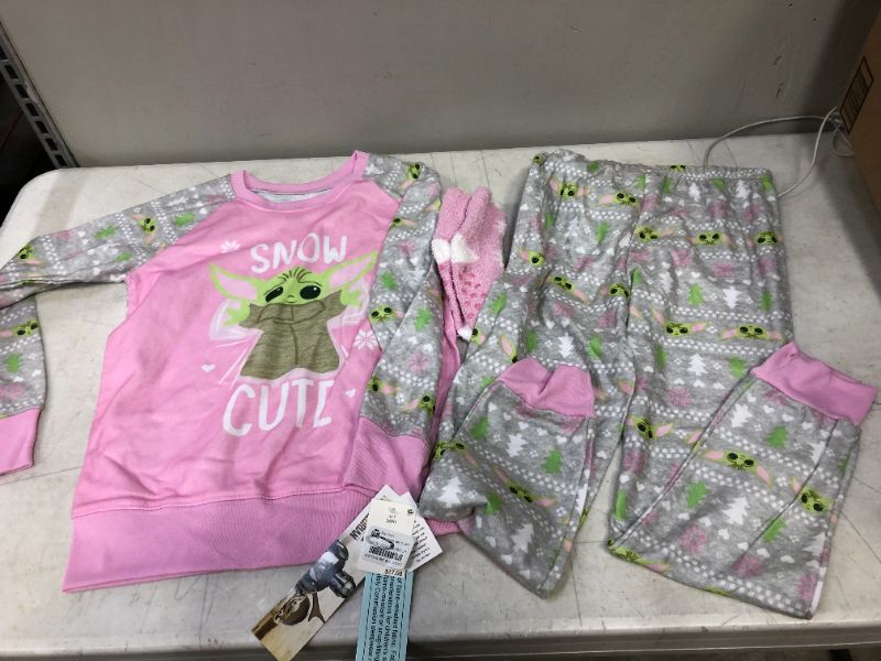 Photo 2 of baby yoda 2pc pj set