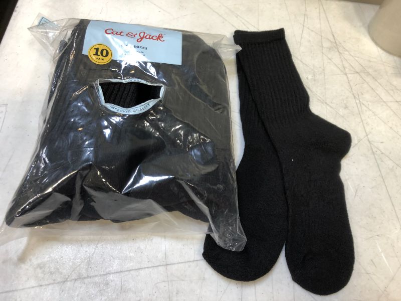 Photo 2 of cat & jack crew socks 9pairs