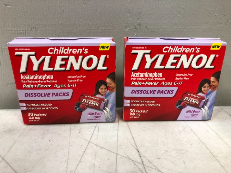 Photo 3 of 2pack  Children’s TYLENOL® Dissolve Powder Packs With Acetaminophen, Kids' Fever Reducer & Pain Reliever  exp 12.2021  1of the box is damage