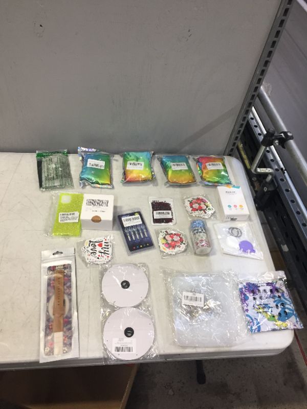 Photo 1 of miscellaneous bundled items 