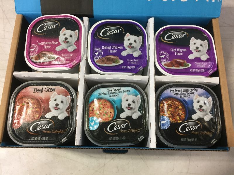 Photo 1 of (36 Pack) CESAR Wet Dog Food HOME DELIGHTS & Classic Loaf in Sauce Variety Pack, 3.5 oz. Easy Peel Trays---BEST BEFORE 04/2022---