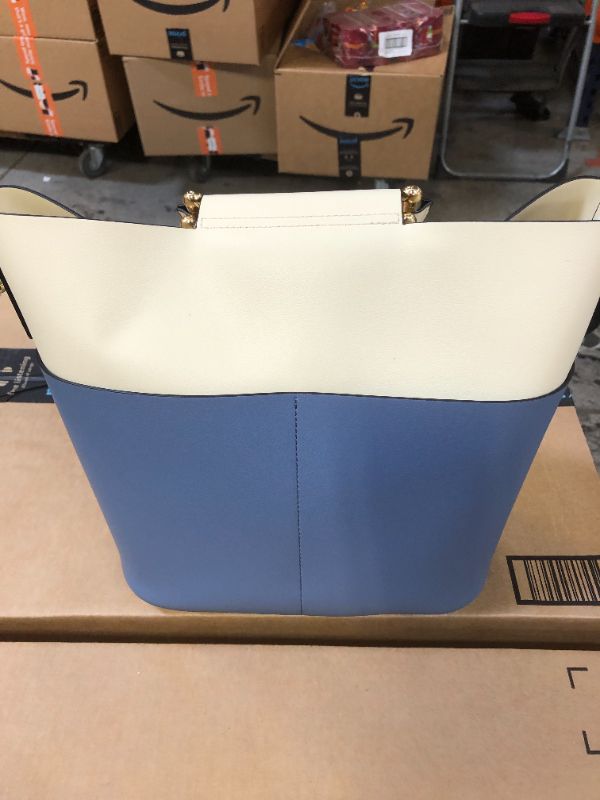 Photo 1 of WOMEN'S HAND AND SHOULDER BAG WITH MATCHING POUCH