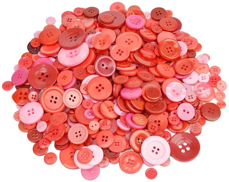 Photo 1 of 600 Pcs Buttons DIY Crafts Children's Manual Button Painting 4 Holes Buttons DIY Handmade Ornament
