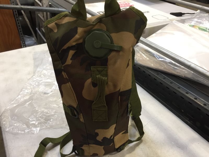 Photo 3 of  water backpack color camo green 