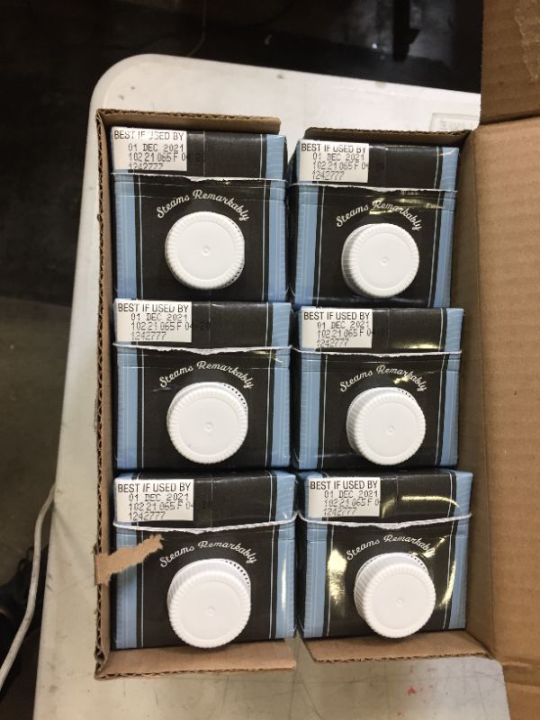 Photo 1 of --2 CASES--Califia Farms - Oat Milk, Unsweetened Barista Blend, 32 Oz (Pack of 6) | Shelf Stable | Non Dairy Milk | Creamer | Vegan | Plant Based | Gluten-Free | Non-GMO EXP. 12/01/21
