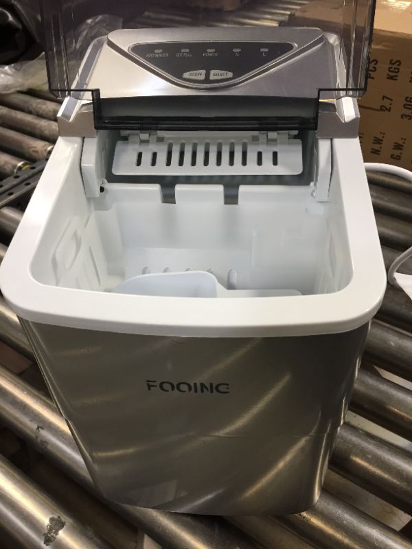 Photo 2 of FOOING Portable Ice Maker
