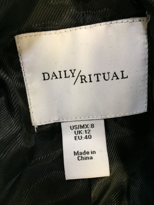 Photo 2 of DAILY RITUAL COAT
SIZE: 8