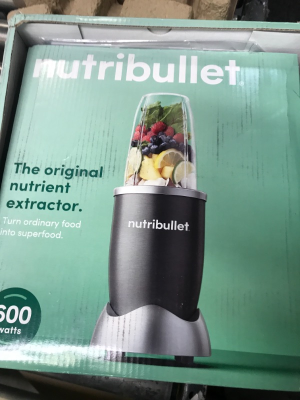 Photo 1 of Nutribullet 600 W 6-Piece Blender Set, Silver