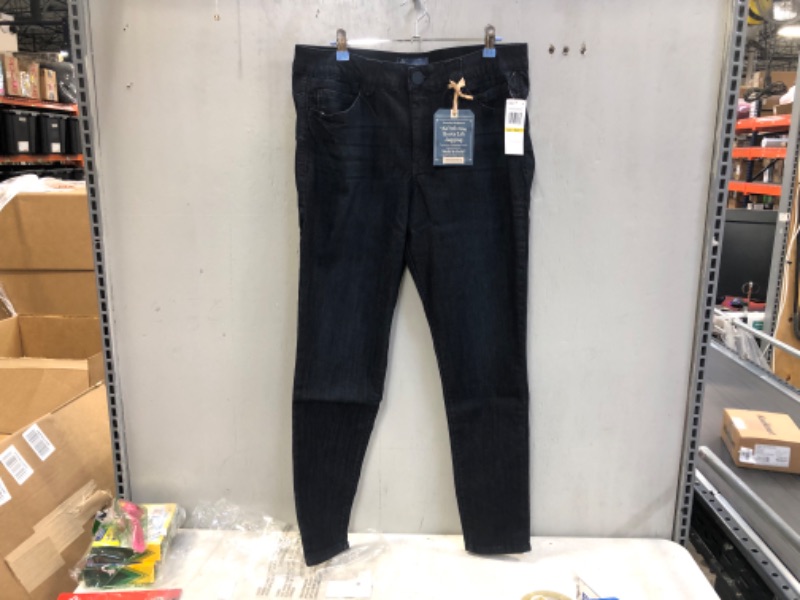 Photo 1 of Democracy Women's Ab Solution Jegging (Size 14)