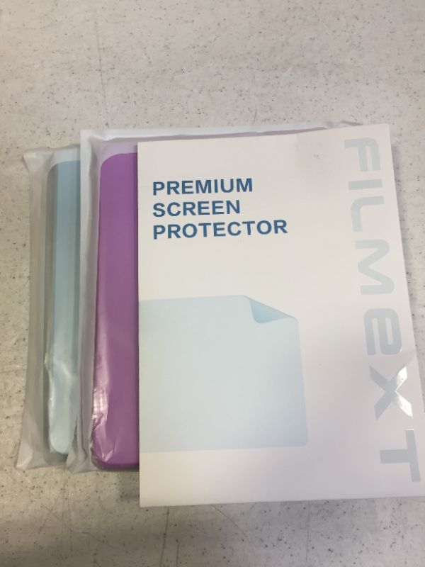 Photo 1 of IPAD 4 CASE BLUE/PURPLE + SCREEN PROTECTORS